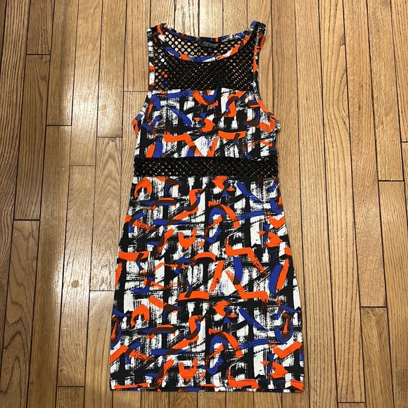 Graffiti print bodycon dress - Picture 8 of 9